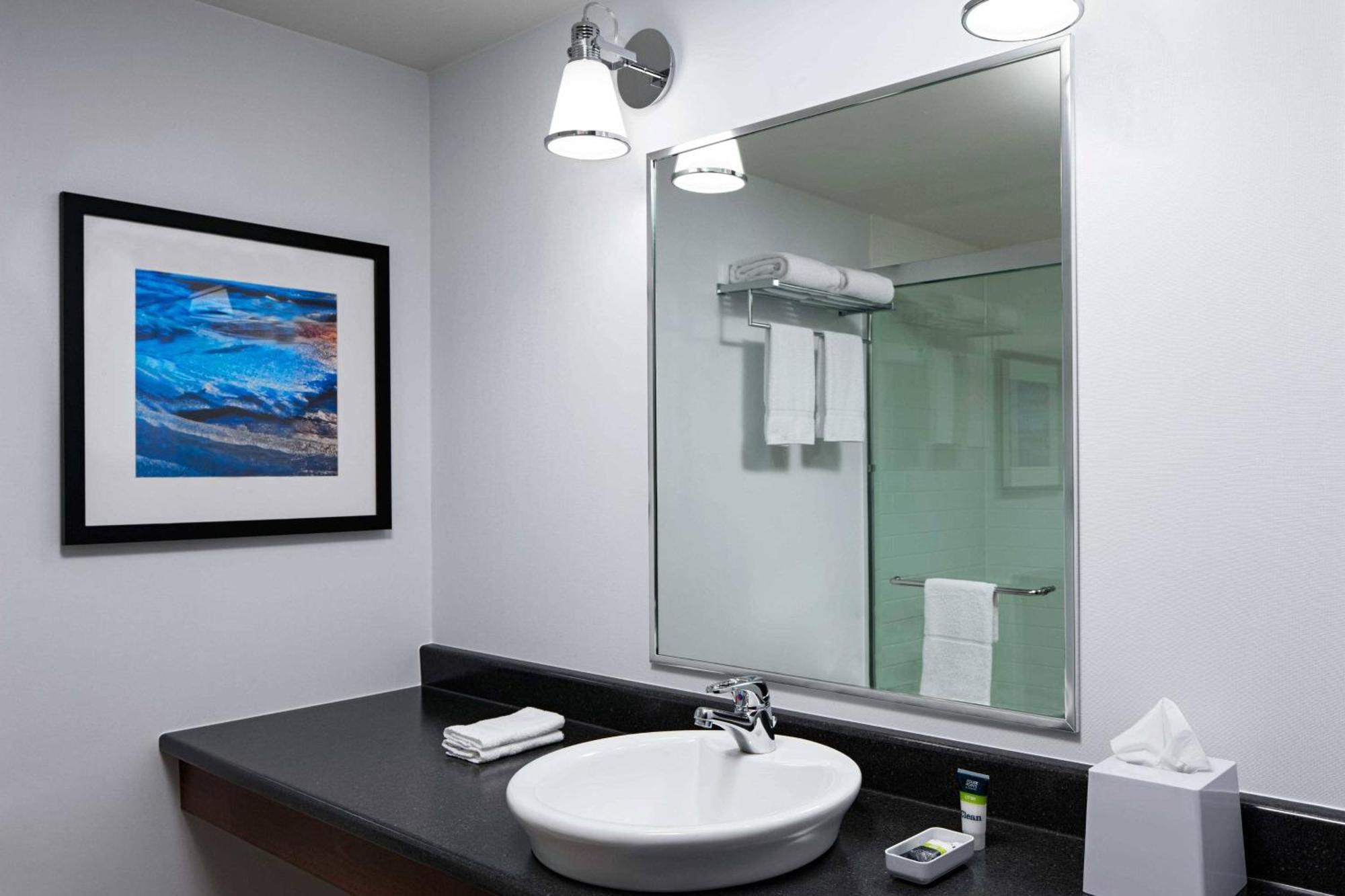 Four Points By Sheraton Edmundston Hotel & Conference Center Ngoại thất bức ảnh