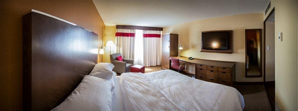 Four Points By Sheraton Edmundston Hotel & Conference Center Ngoại thất bức ảnh