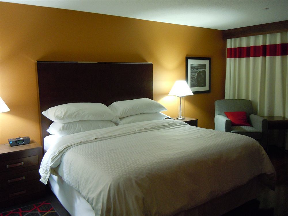 Four Points By Sheraton Edmundston Hotel & Conference Center Ngoại thất bức ảnh